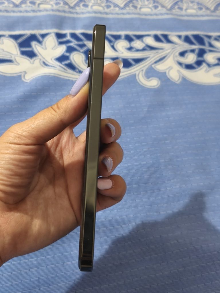 Xiaomi 13 12/256Gb