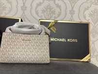Продам сумку Michael Kors!!