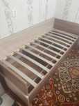 Продам кровать односпальная и стол компьютерный угловой