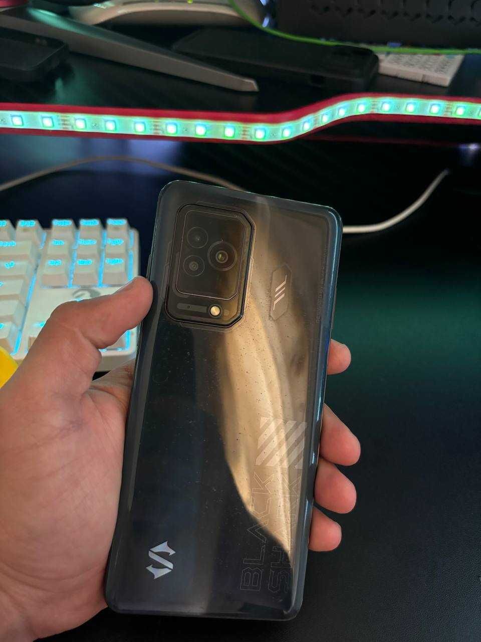 Black Shark 5 c коробкой чехлом и оригинал блок