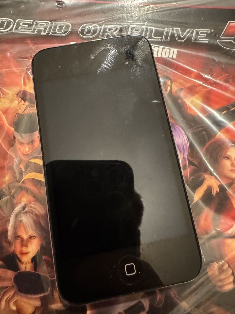 Продам iPod Touch 4G 64GB