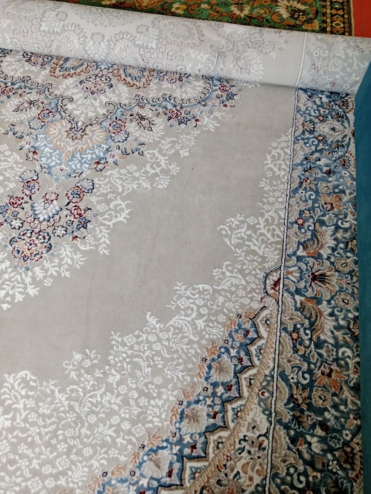Килем продам в отличном состоянии