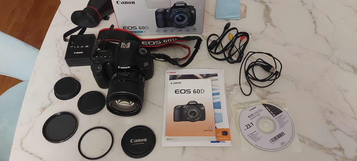 Фотоаппарат Canon 60D + суперобъектив Canon EFS 15-85 + сумка+ подарки