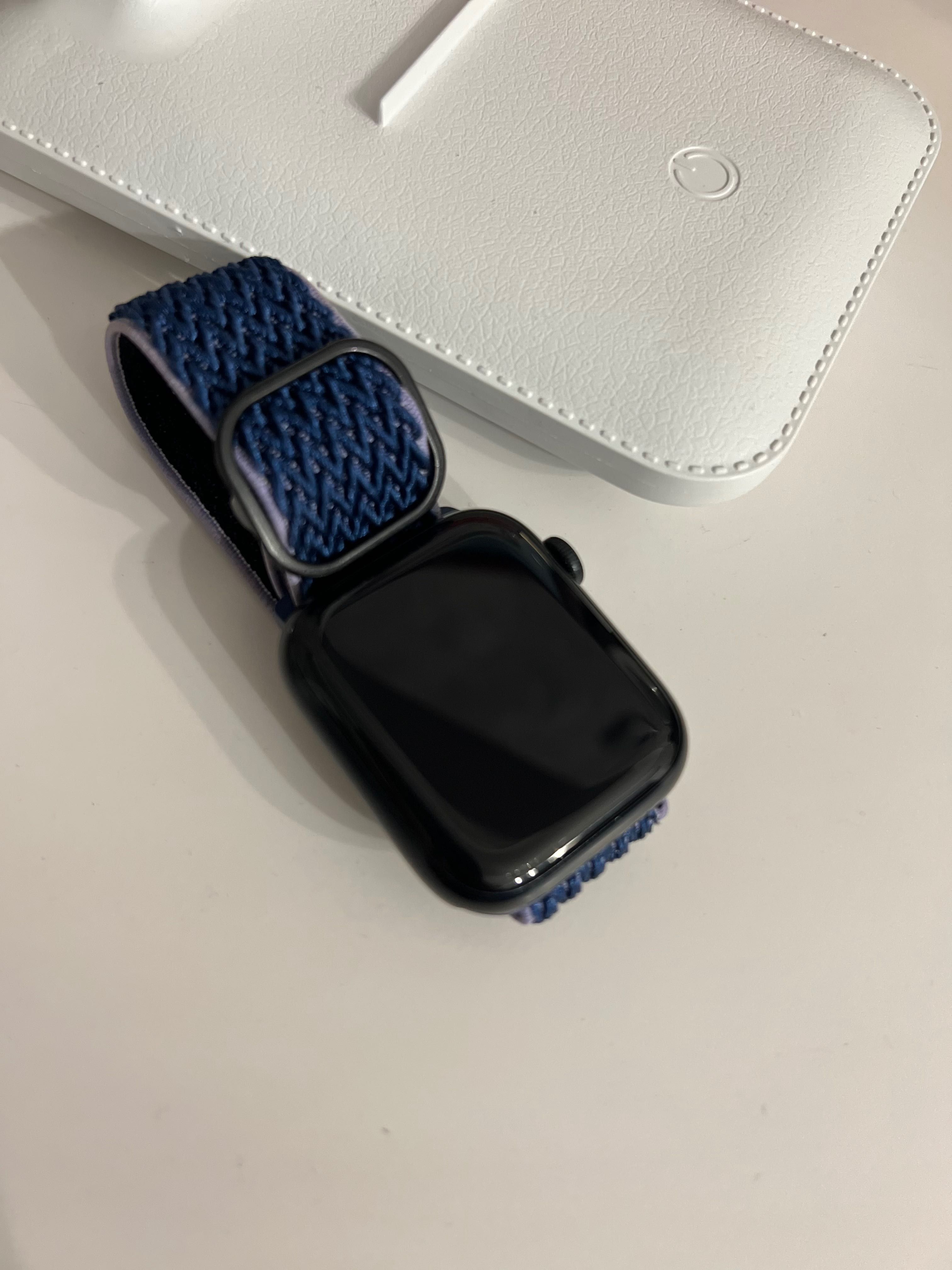 Смарт-часы Apple Watch Series 7 45 мм