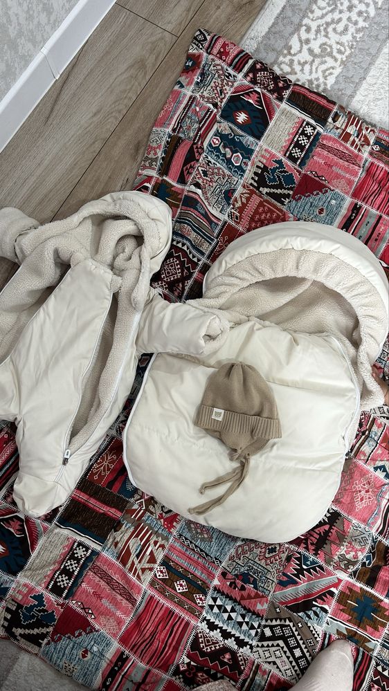 Детский конверт и комбез + шапка
