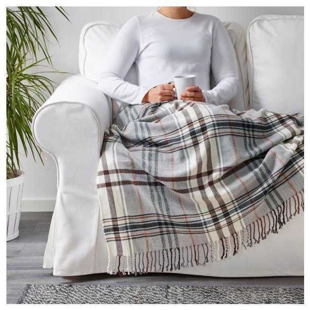 Продам два пледа IKEA HERMINE бежевый 180х120 см