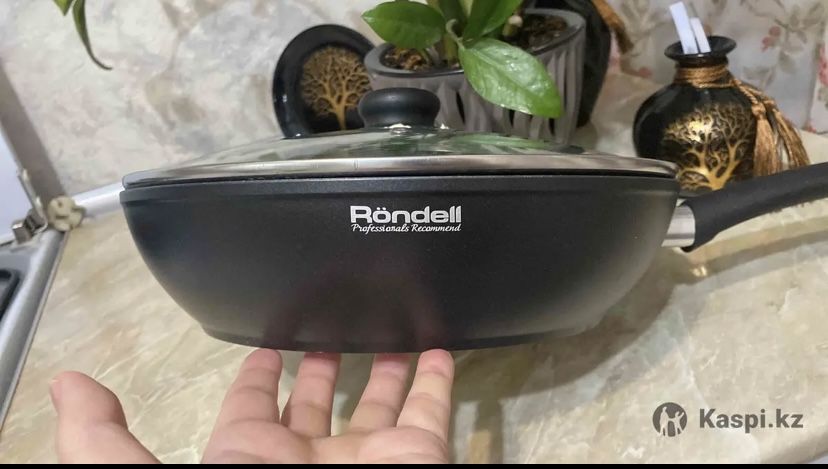 Новая сковорода  Rondell, размер 28см