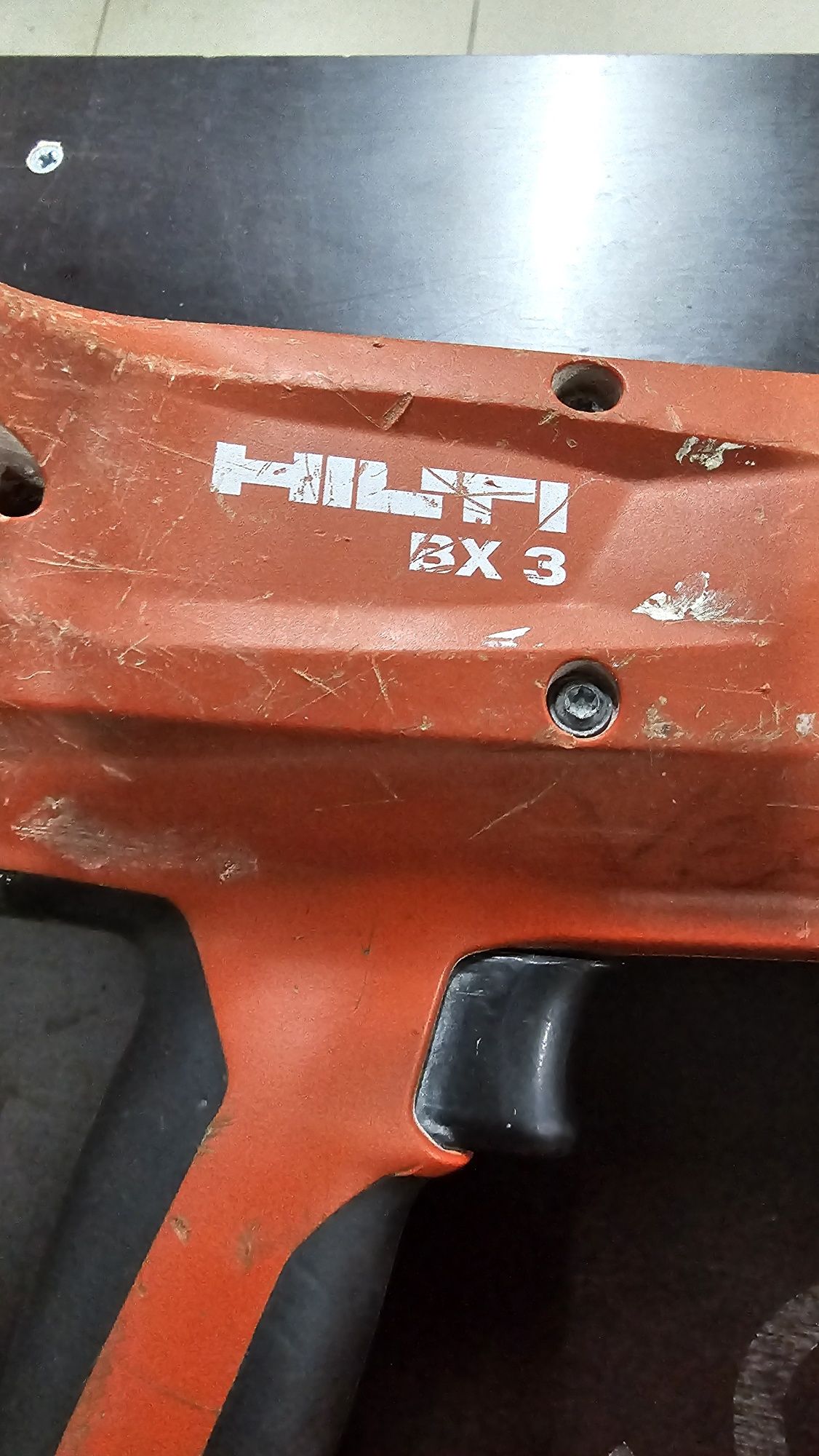 Аккумуляторный монтажный пистолет BX 3 Хилти (Hilti)