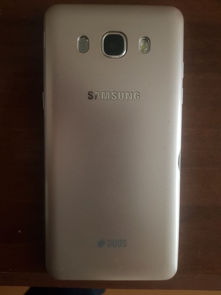 Прадам сотовой телефон Galaxy J5 (2016)