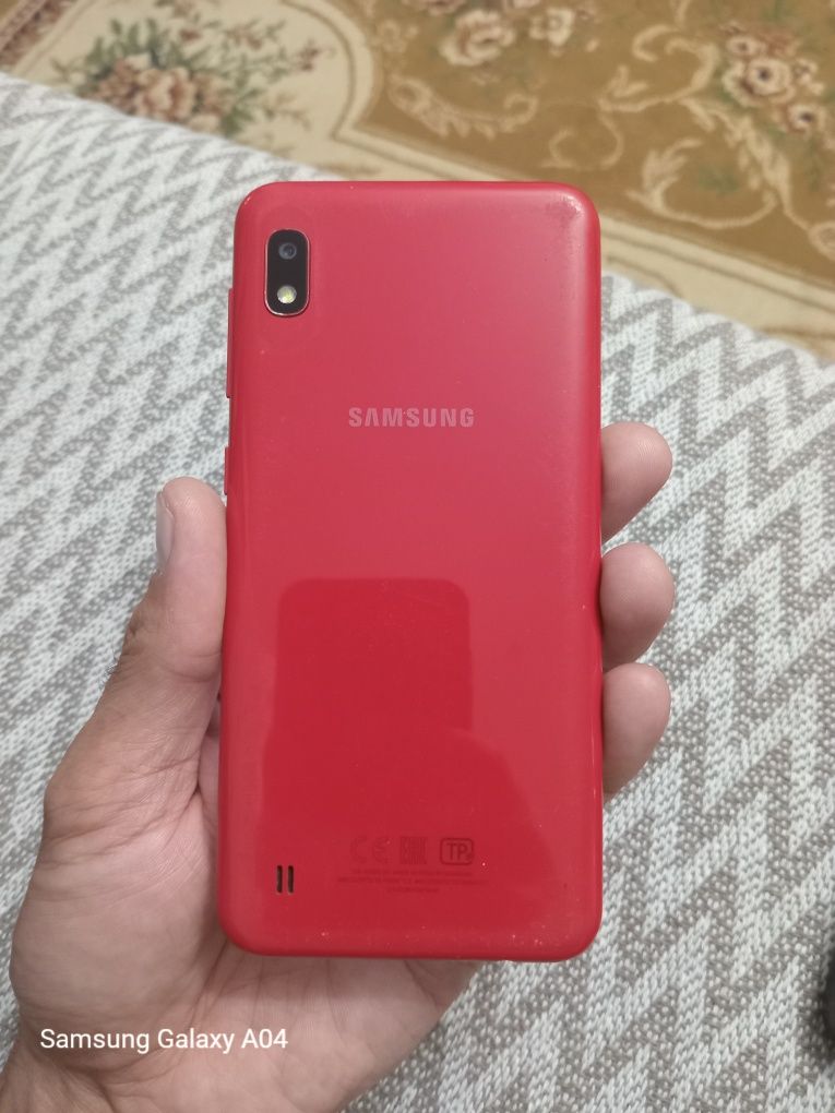 Samsung A10 хорошим состоянии