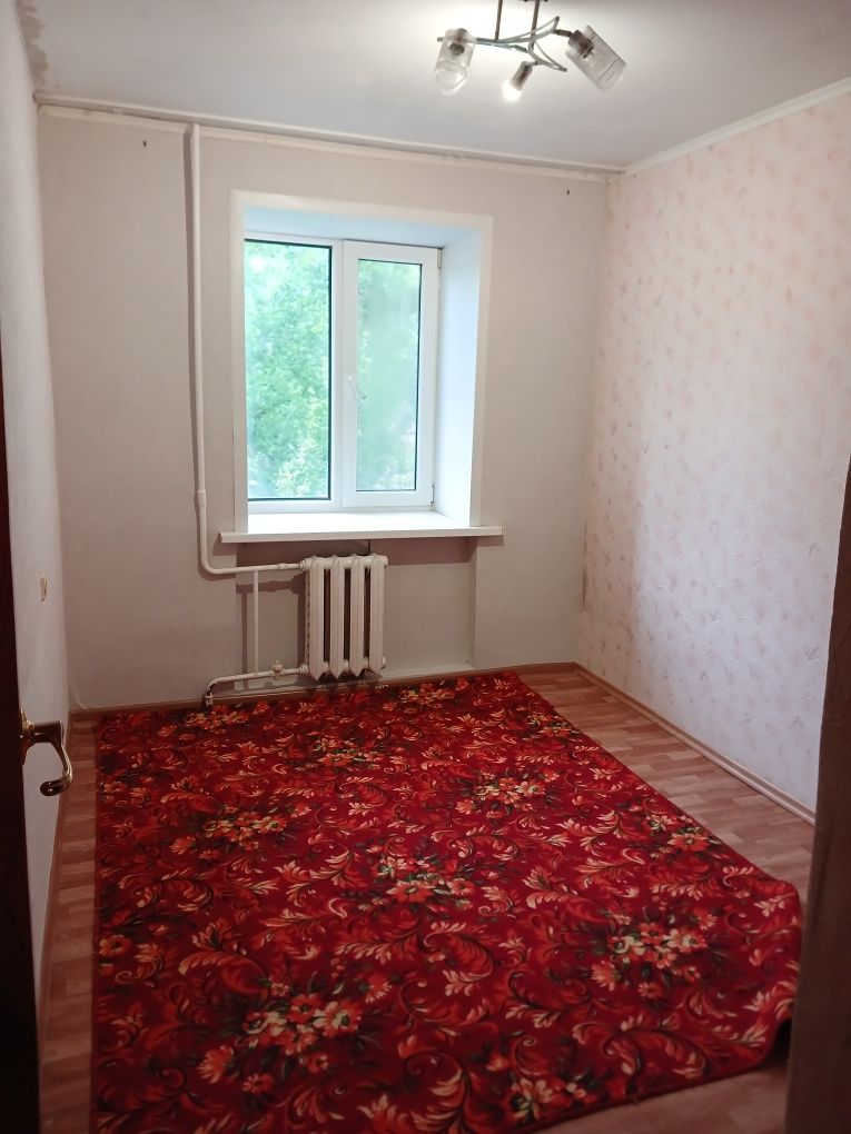 Продам 3х ком квартиру в центре на революции