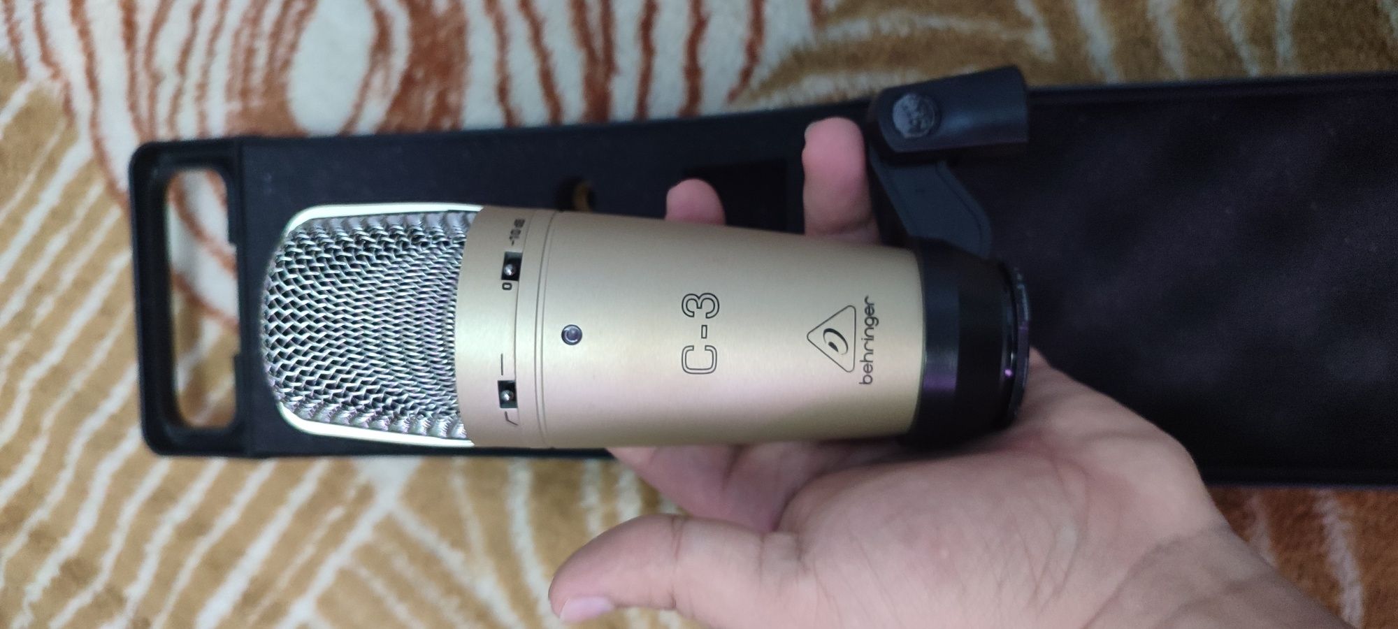 Микрофон конденсаторный Behringer C-3