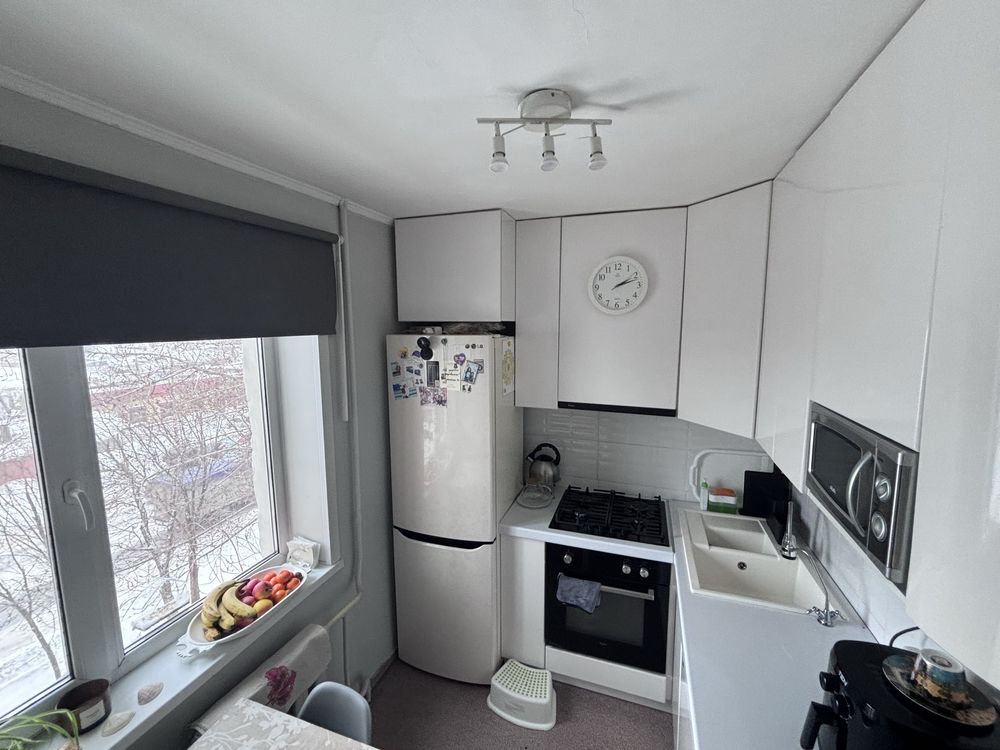 Продам 2ком квартиру с мебелью и техникой