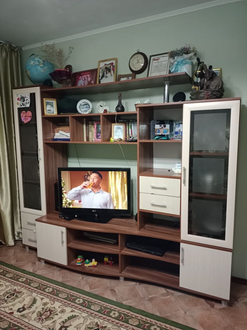 Продам стенку за 65000, торг