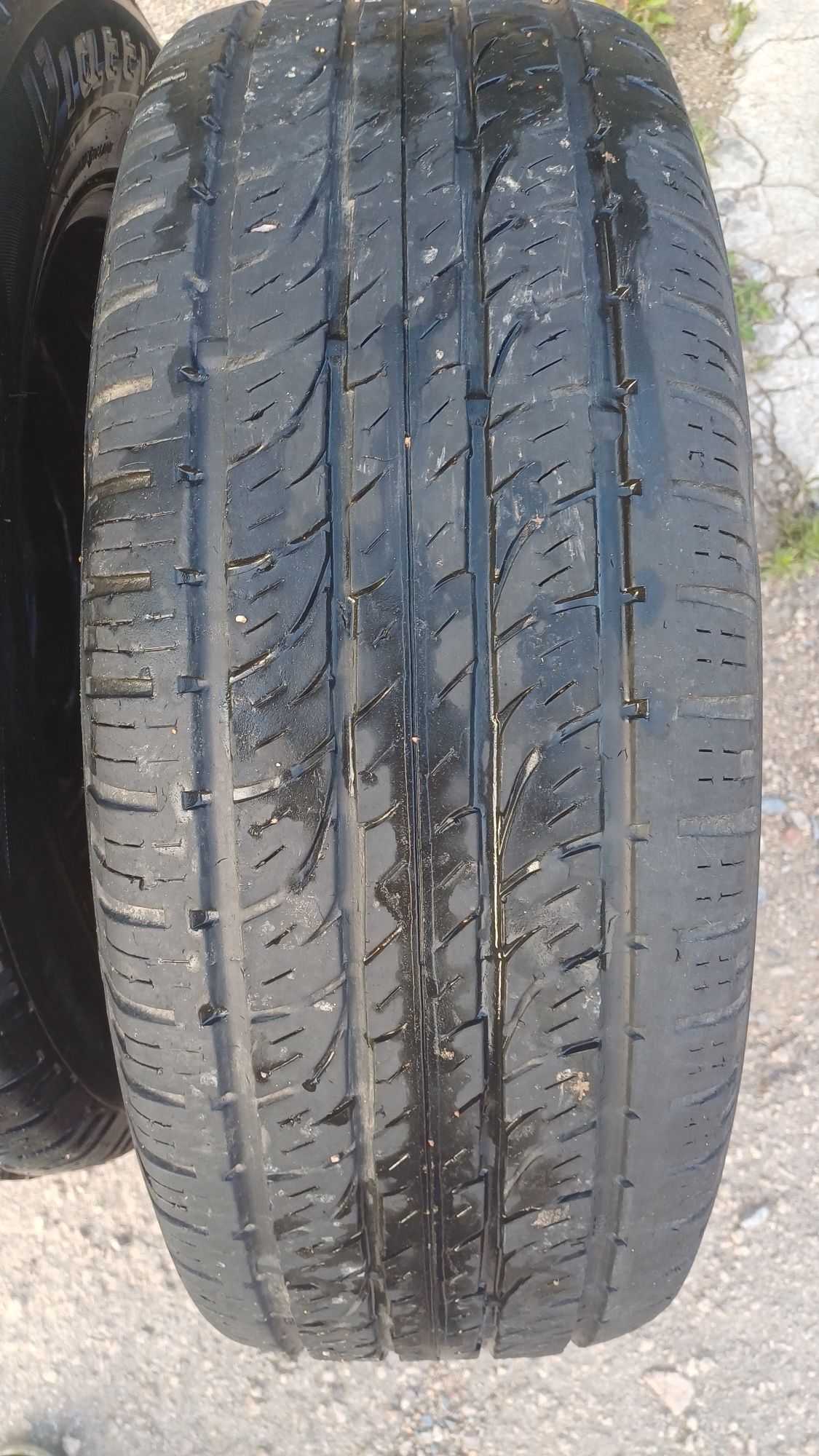 Продам резину б/у три балона на R20.275х55хR20 117V XL M+S