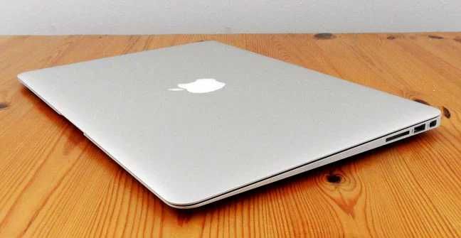 Как новый ультрабук Шикарный Macbook Air 2015 13 в идеале с коробкой