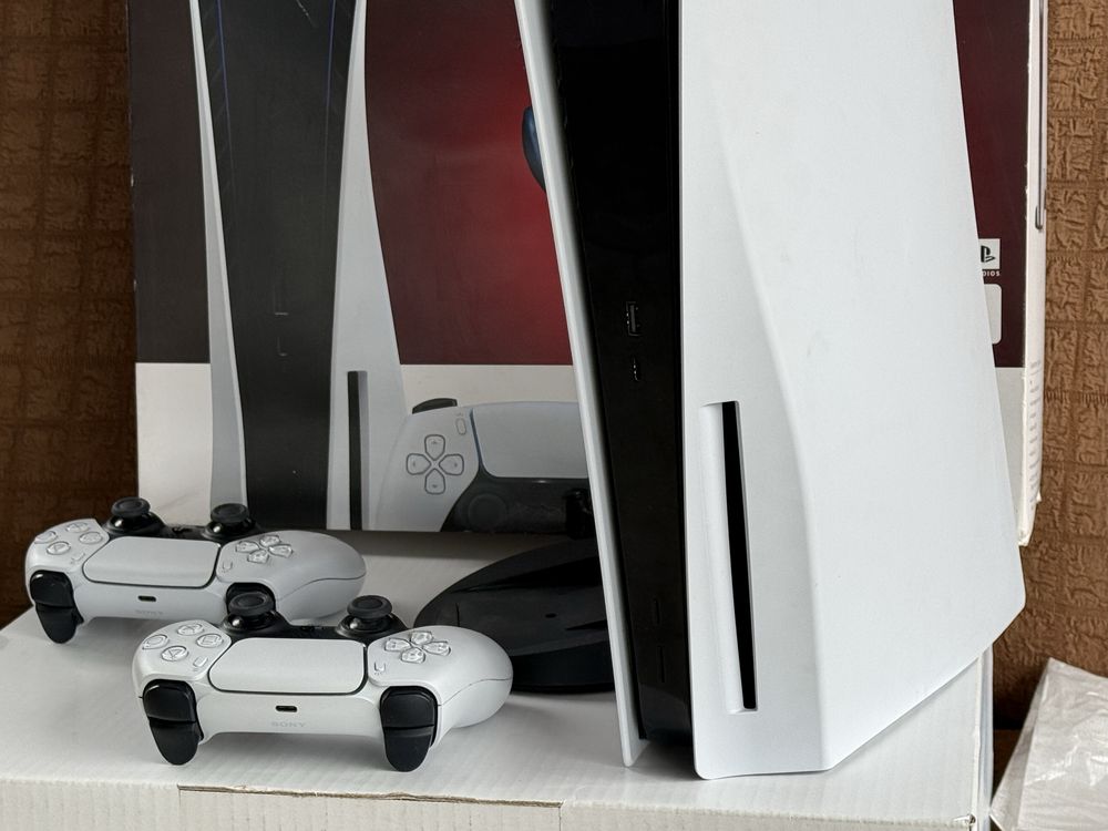 Sony PlayStation 5 в идеальном состоянии,Sony PlayStation 5 825GB