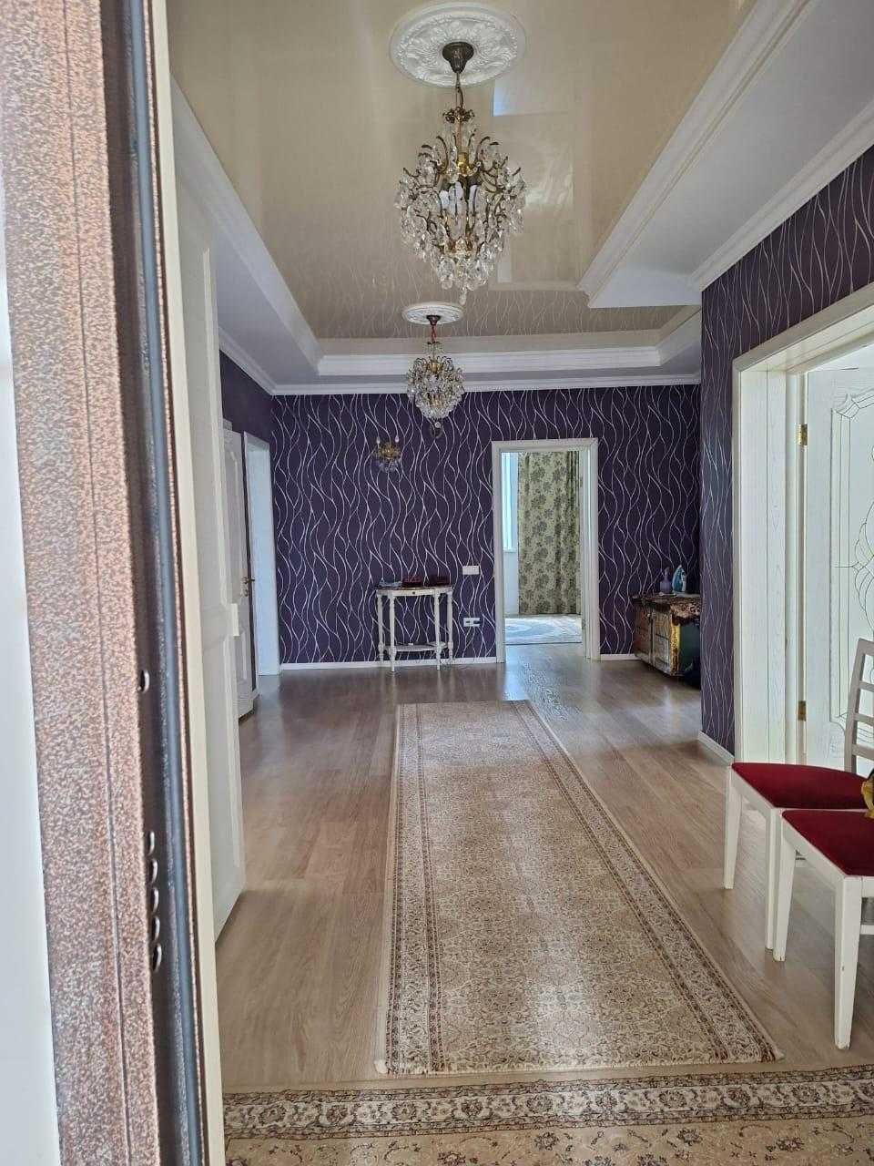 Уральск · Отдельный дом · 4 комнаты · 165 м² · 10 сот.