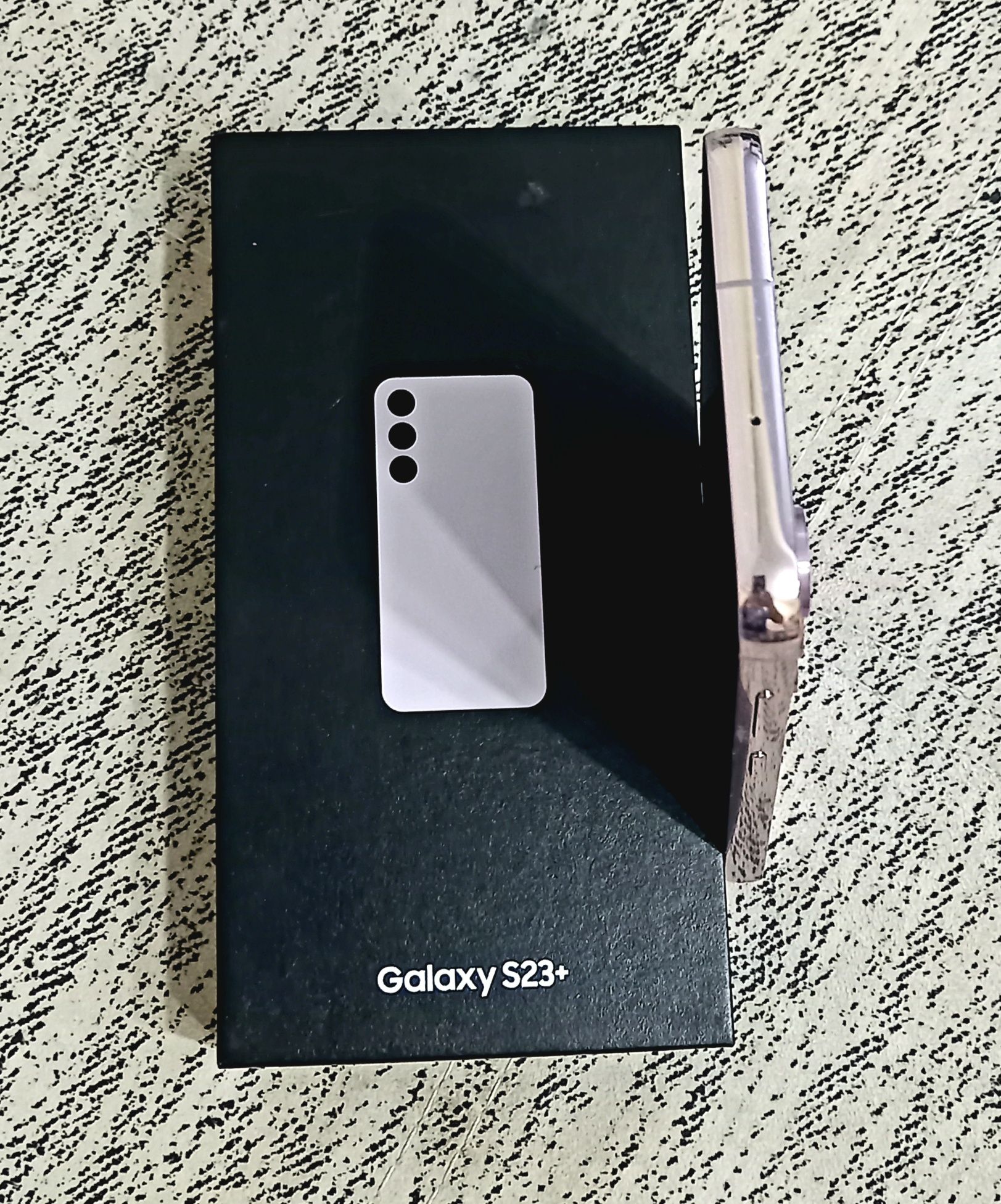 Продаю Samsung S 23 plus 512 gb