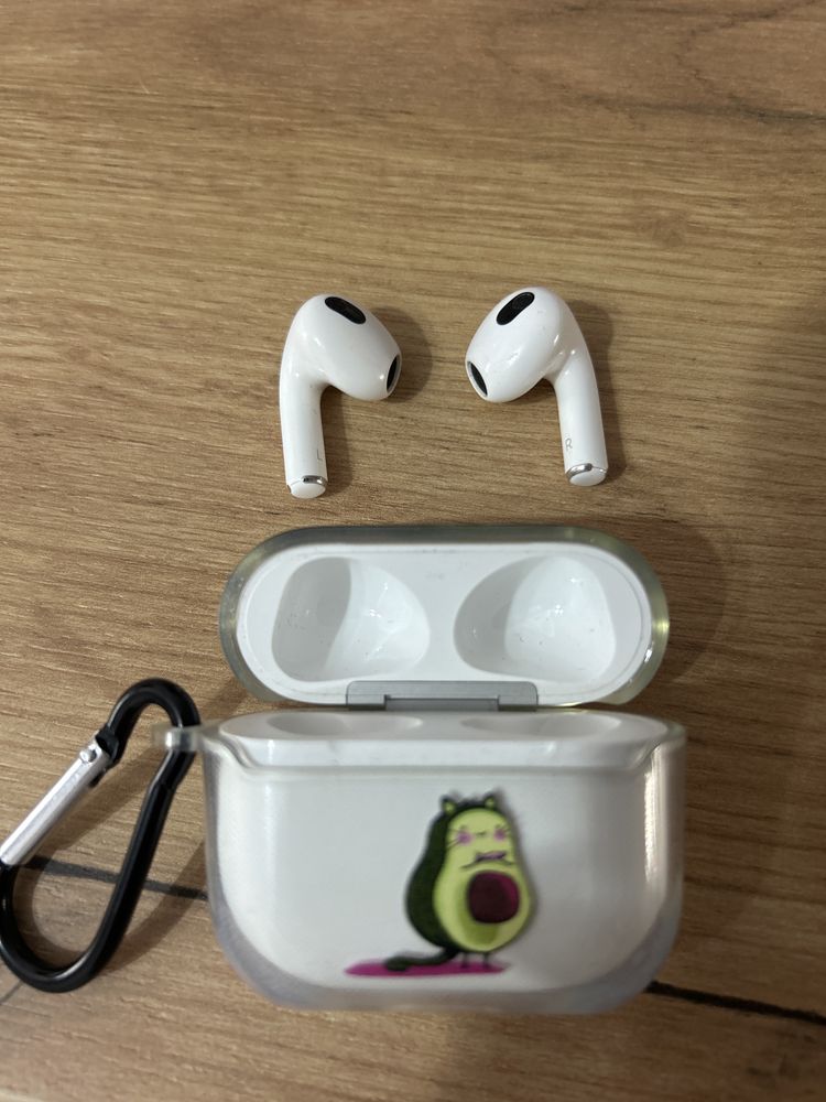 Air Pods 3 продам