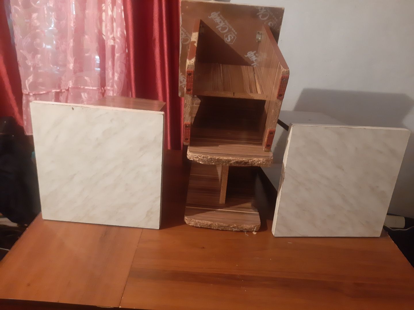 Табуретка  4 шт продам
