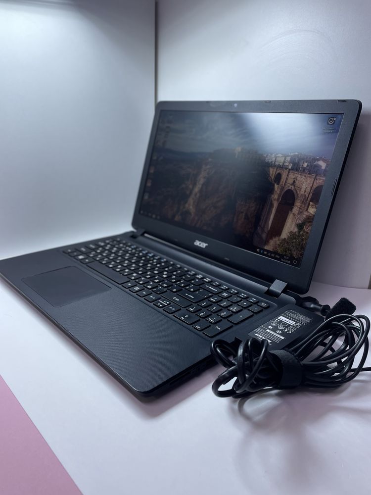 Ноутбук Acer Aspire ES1-533/N16C1