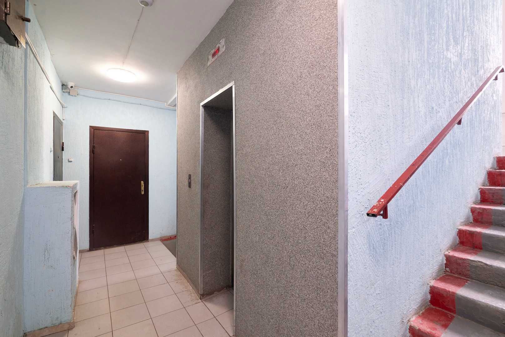 В продаже 2 ком студия в центре левого берега