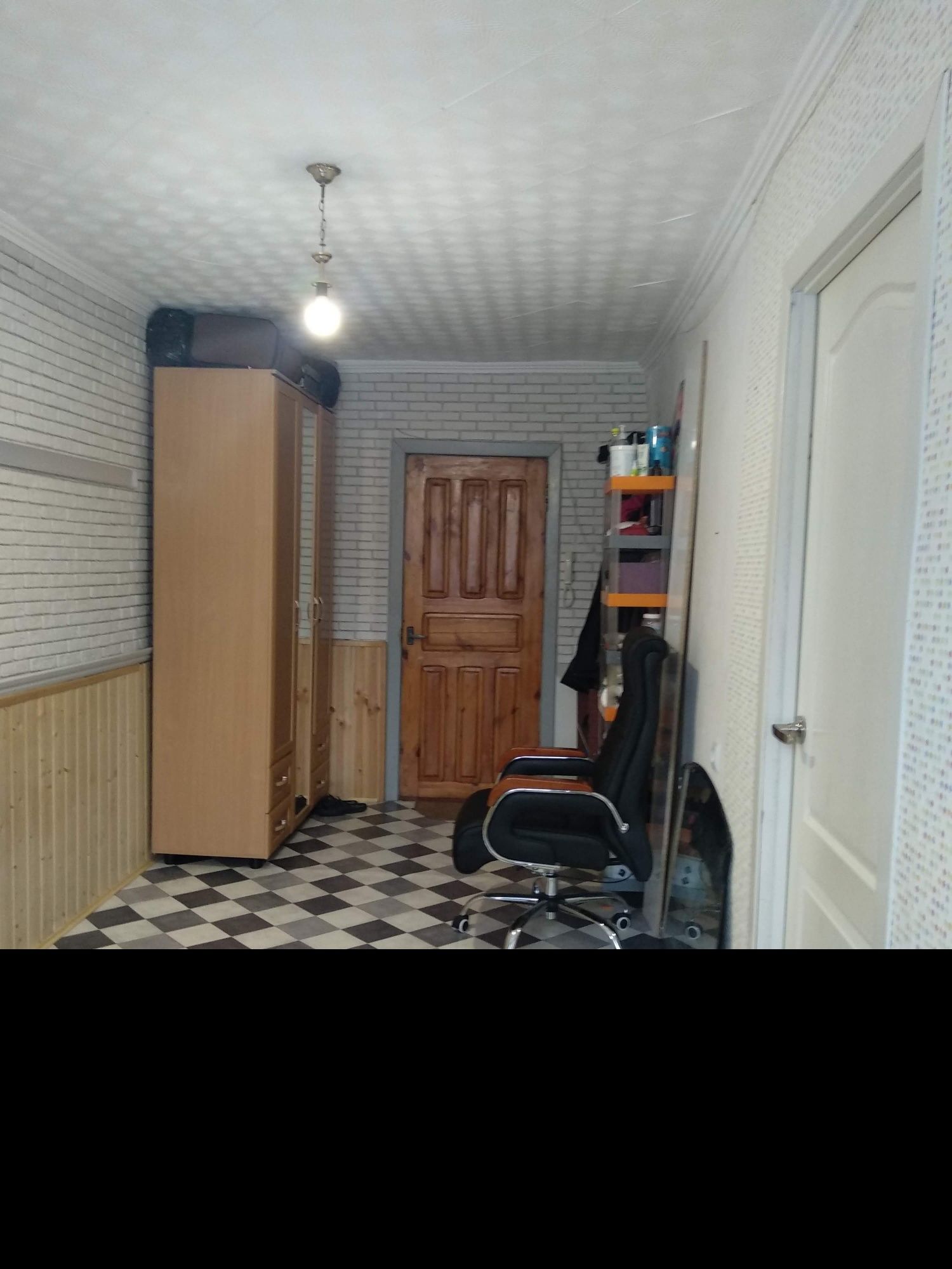 Продам квартиру в общежитии 50 кв