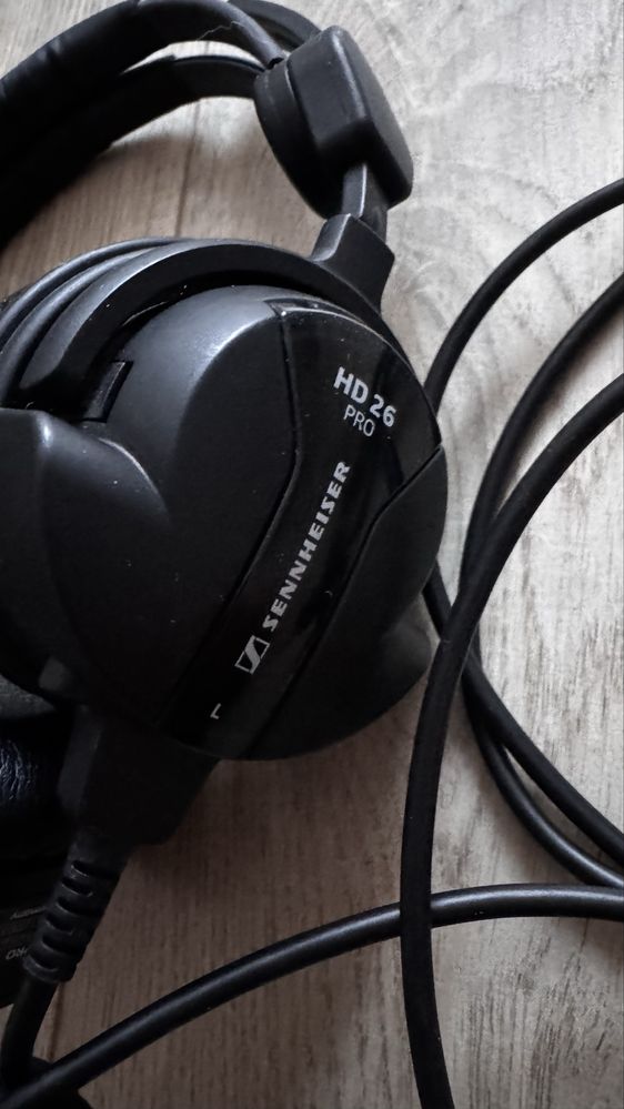 проводные наушники Sennheiser HD 26 PRO