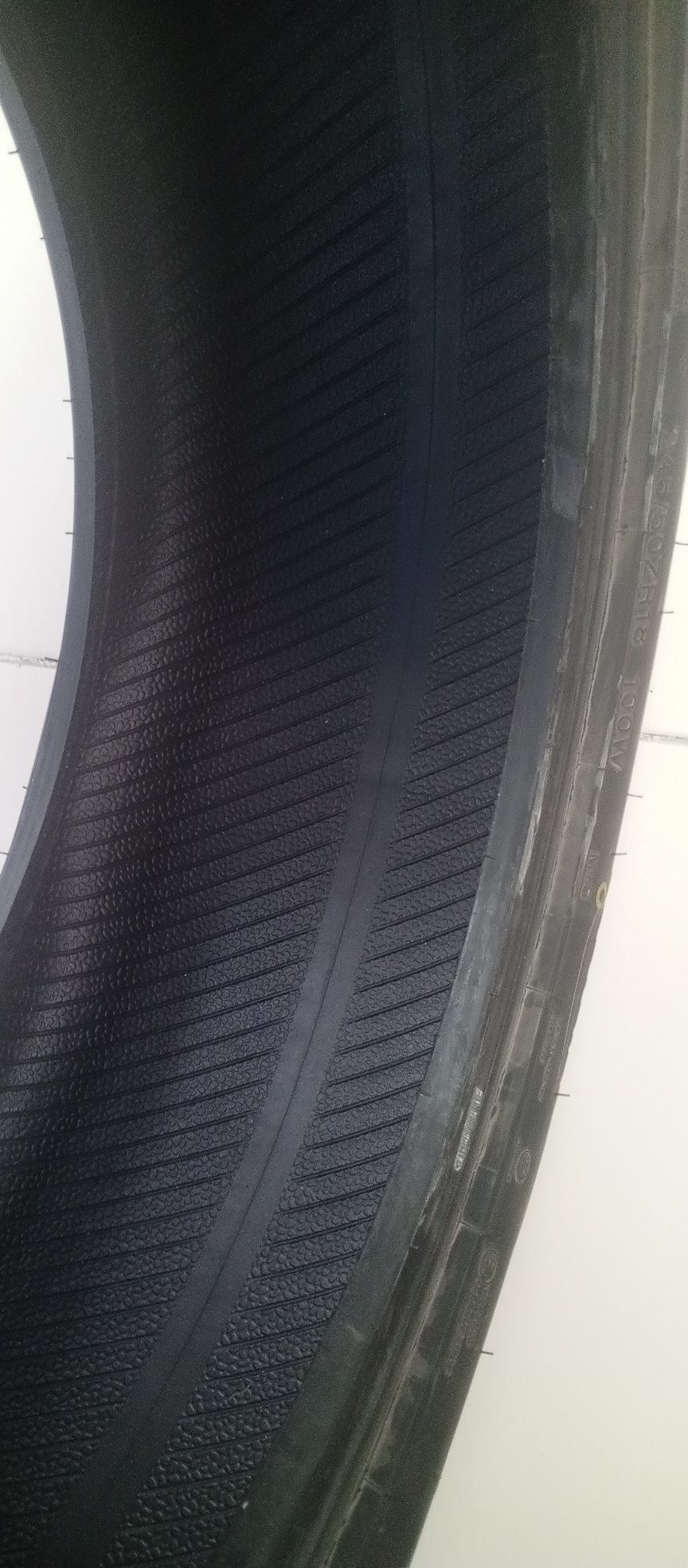 245/50ZR18 100W Размердеги айактар сатылады жагдайы жаксы таза