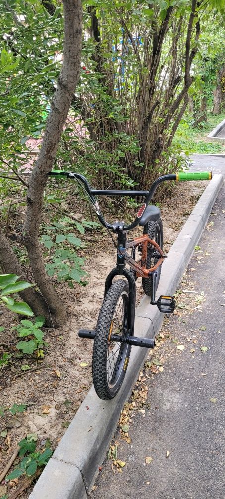 Велосипед BMX в отличном состоянии