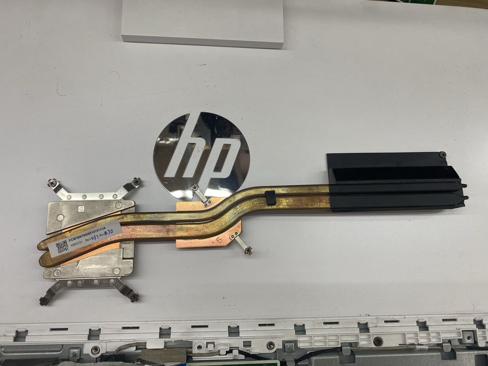 Моноблок HP 27-xa0036ur по запчастям.