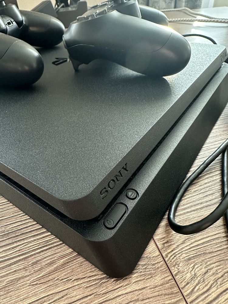 PlayStation 4 slim, PS4 slim 1 Tb