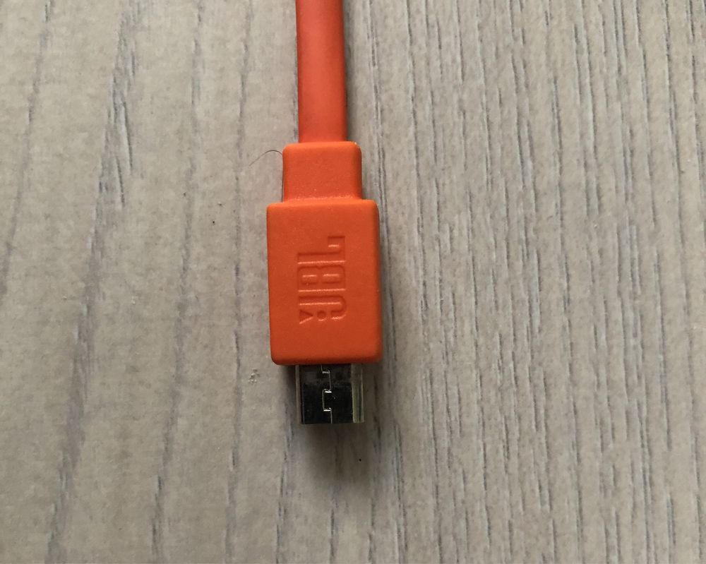 Кабель JBL USB-microUSB