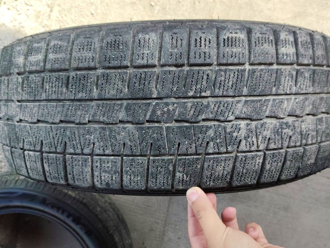 Пара 205/60/r16 зимние