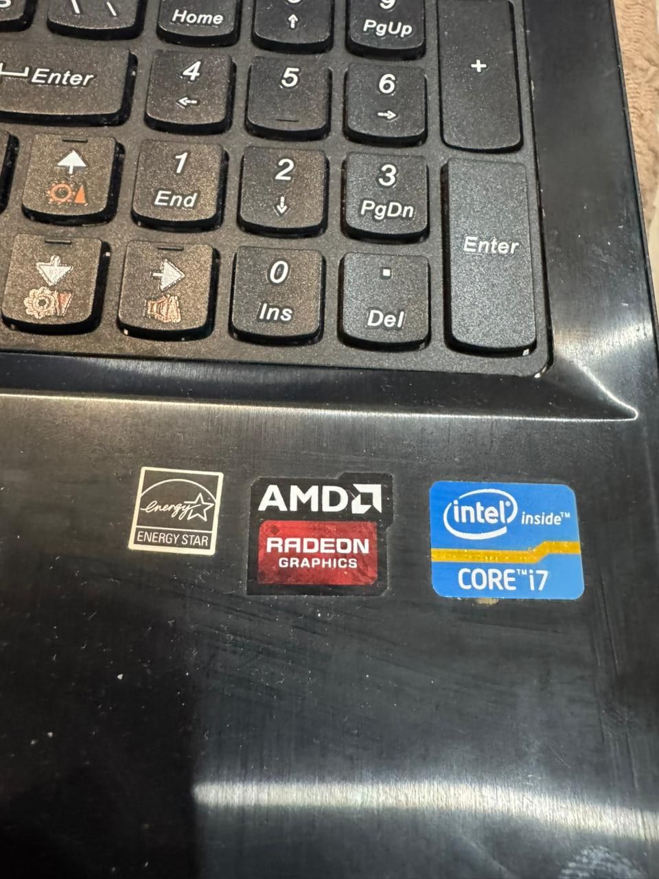Продам ноутбук Lenovo core i7 сумка мышка в комплекте