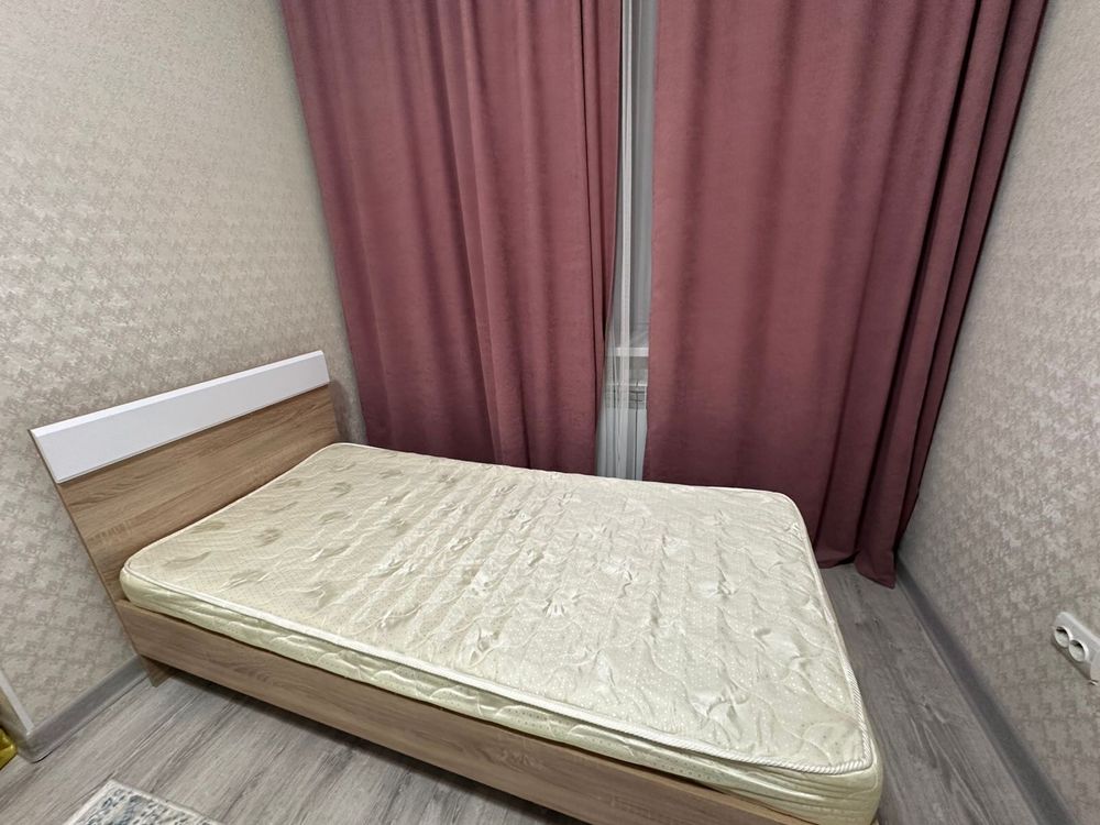 Продам односпальную кровать