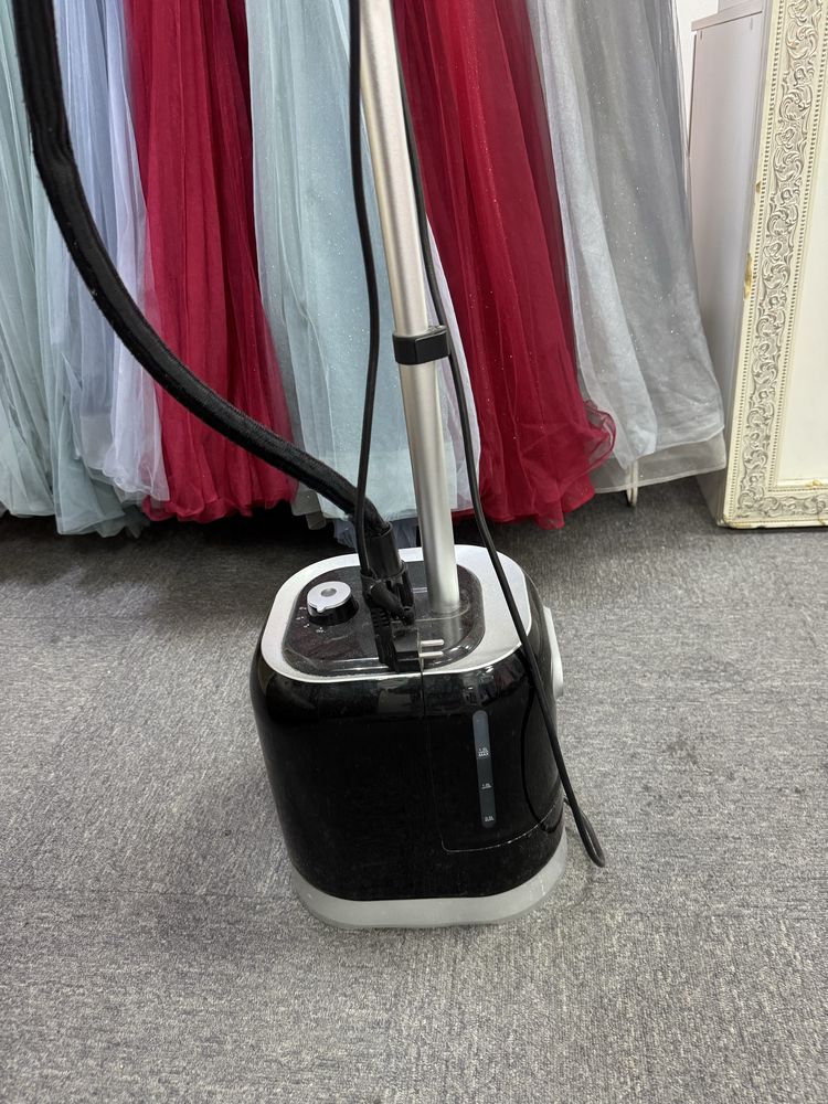 Продаю отпариватель Tefal Pro