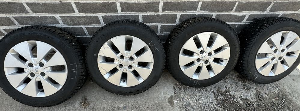 Продам Диски с Шинами в комплекте
