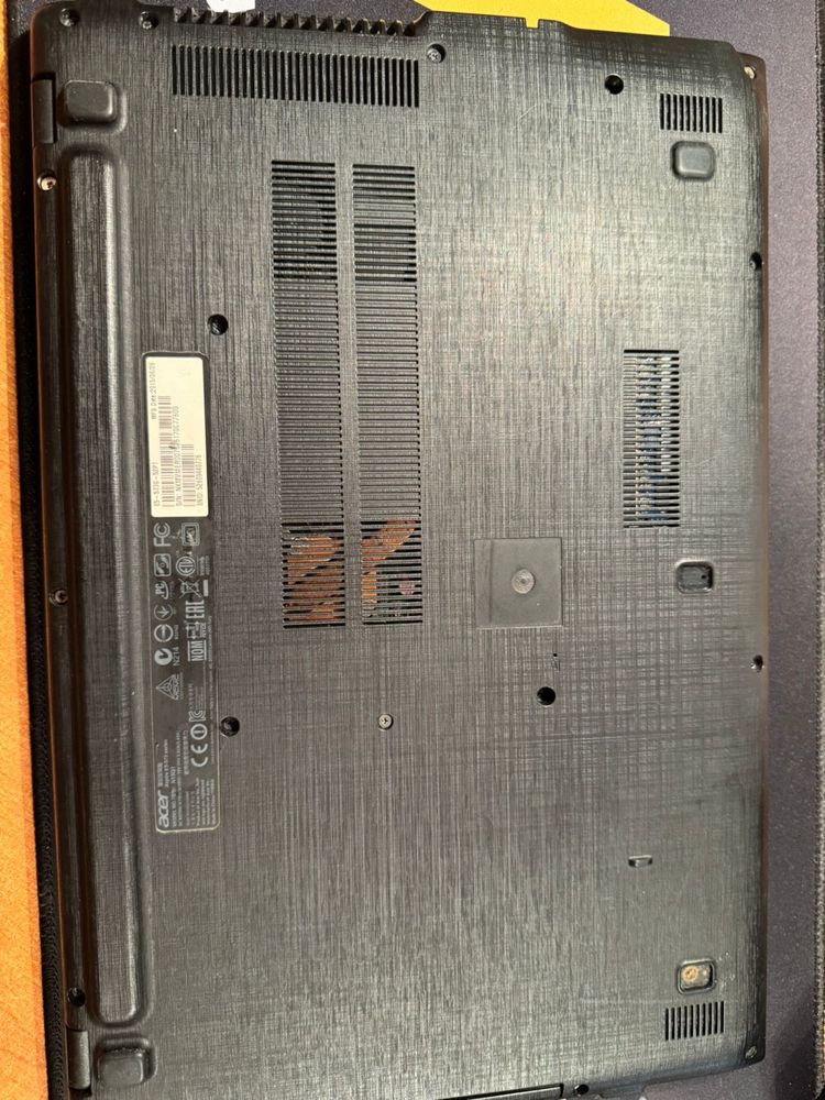 Продам ноутбук Acer.
