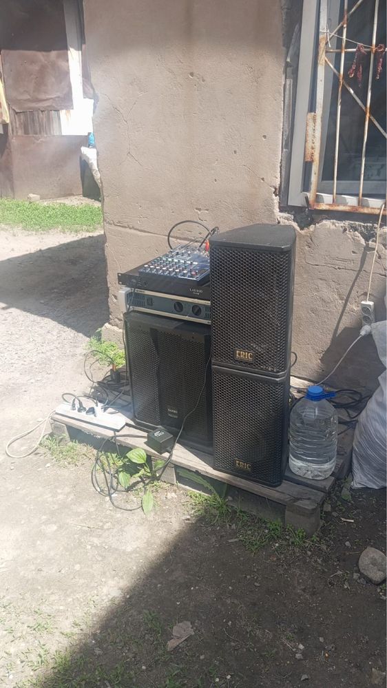 Продам колонки усилитель микрофон