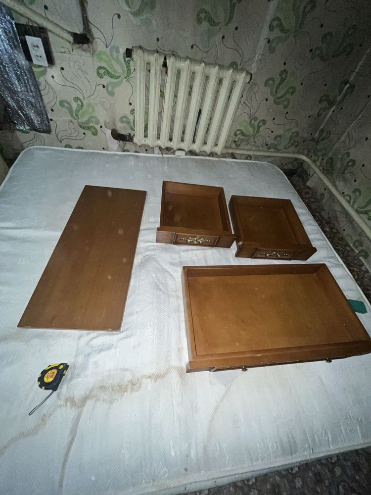 Комод из дуба и зеркало