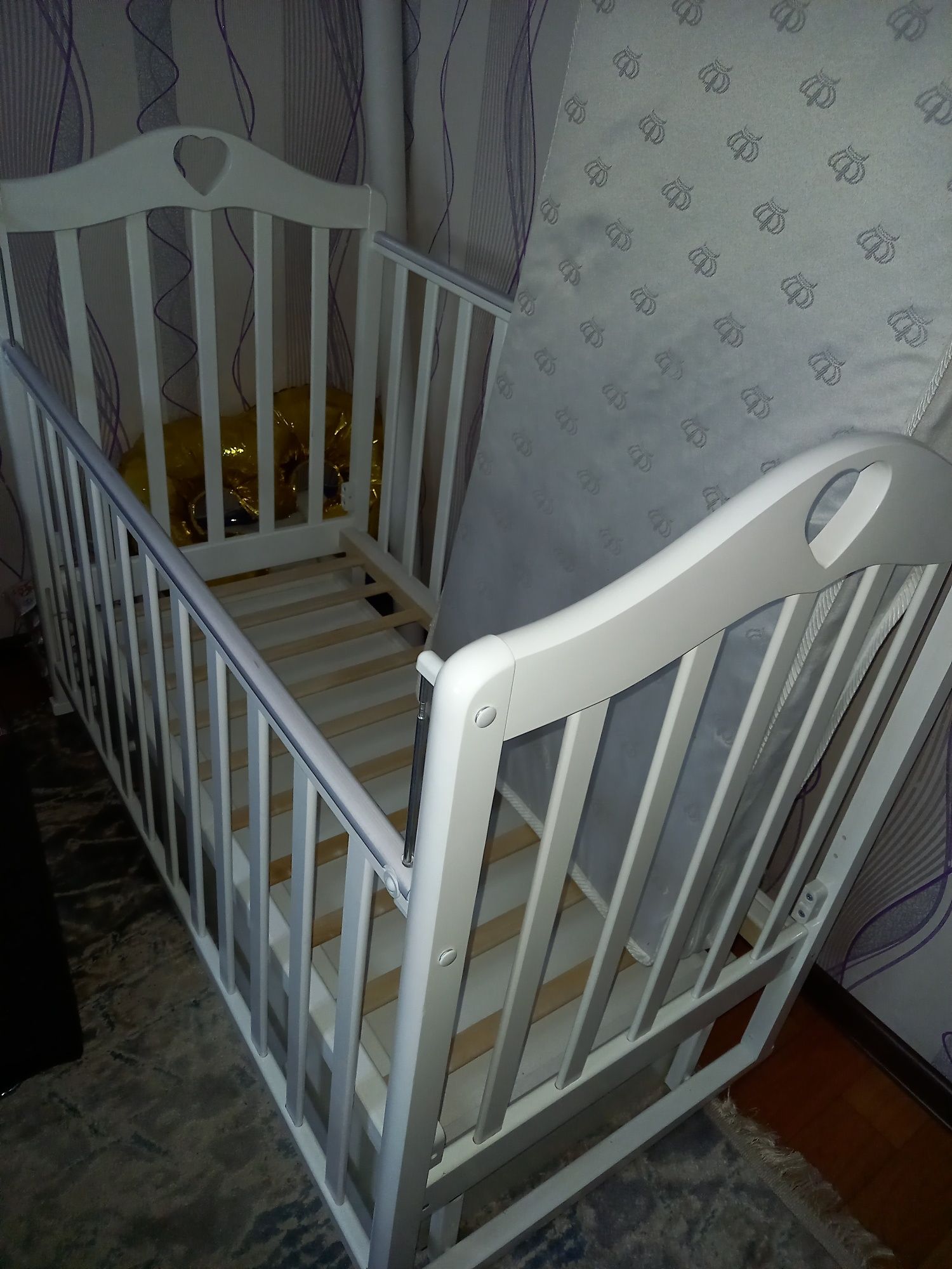 Продам НОВЫЙ детский манеж с матрасом