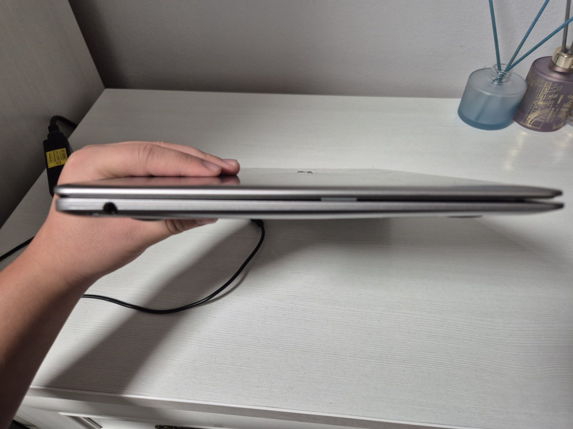 Asus aspire s3.   .