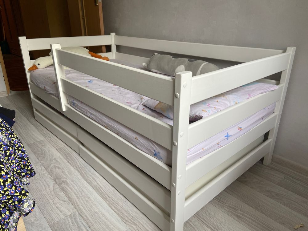 Продам детскую кровать