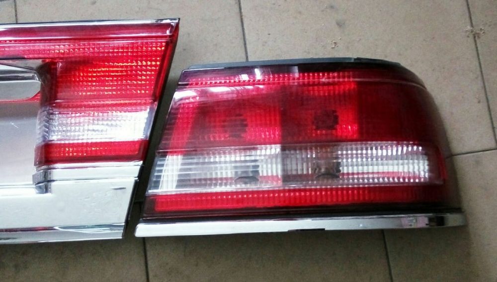 Фонари задние новые от Mazda 626 полный комплект от DEPO