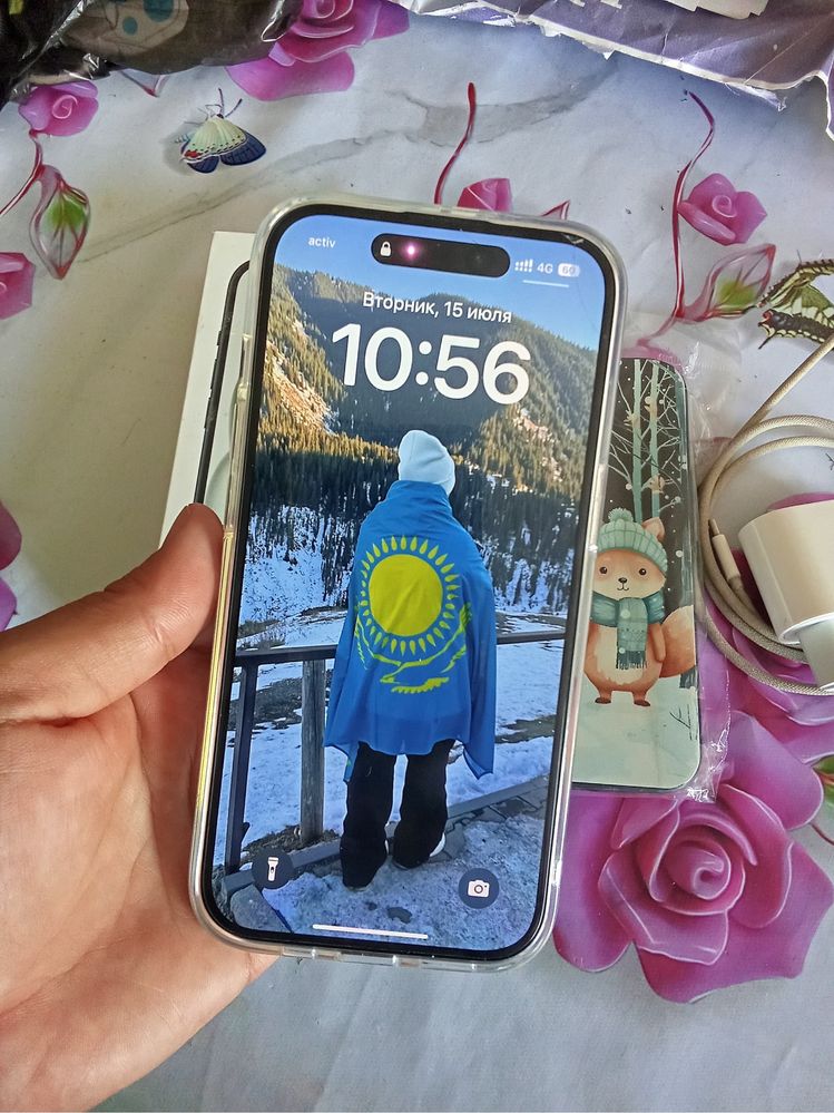 Смартфон Apple iPhone 15 черный и новый