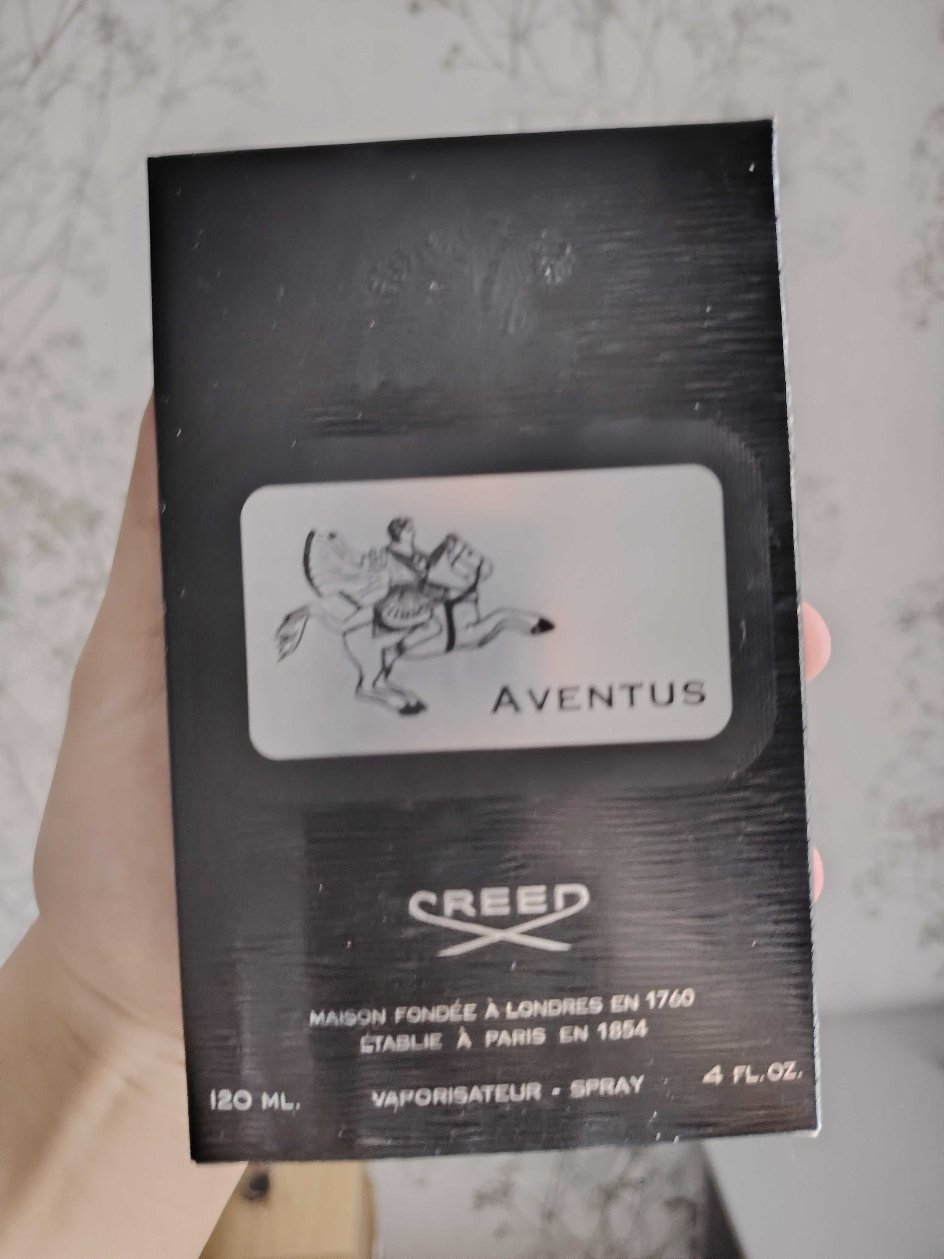 Продаю одеколон Aventus Creed