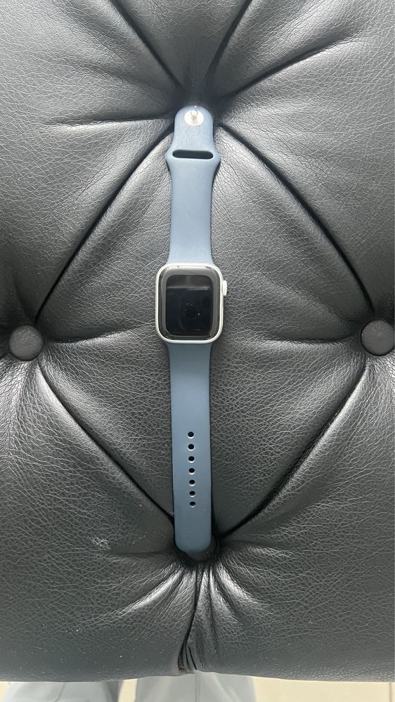 Apple Watch 9 GPS M/L 41 мм серебристый-синий.