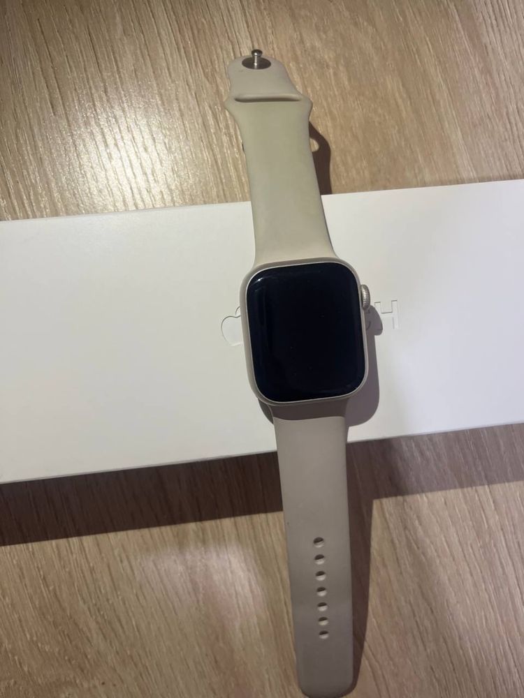 Часы AppleWatch 8 серии